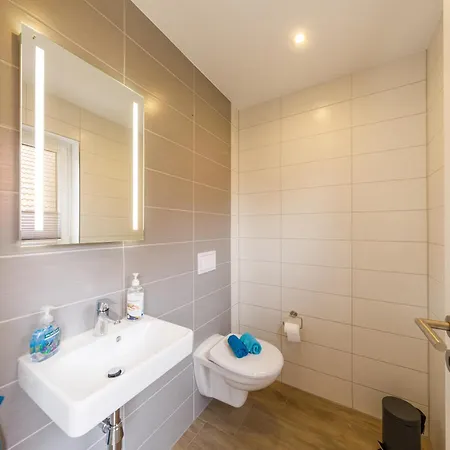 בית נופש Premiumferienhaus Bhakti האסלפלדה